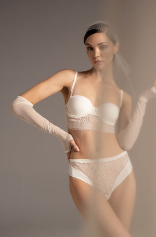Brasier estructurado Color Marfil