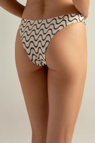 Bottom pierna alta beige