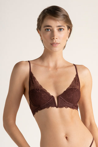 Sostén clásico café