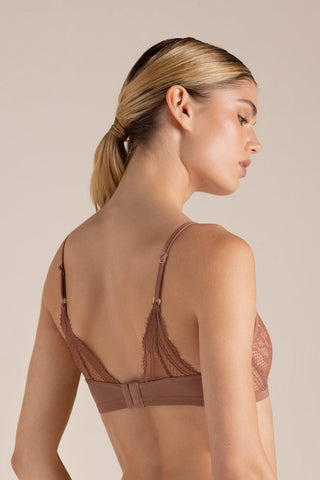 Touché Colombia, Brasier triangular sin copa Café, Lingerie, Lencería mujer, Ropa interior