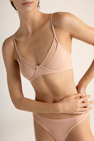 Sostén clásico rosa