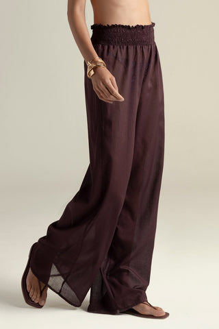 Pantalón vino