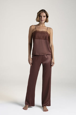 Pijama pantalón café