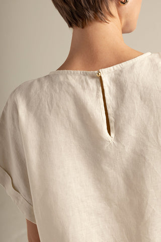 Top manga corta marfil