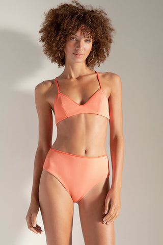 Top Deportivo con Textura en Rib y Sesgo