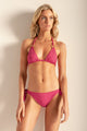 Calzón bikini con textura Color Fucsia