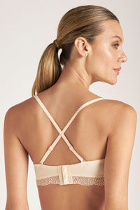Brasier estructurado Color Crema