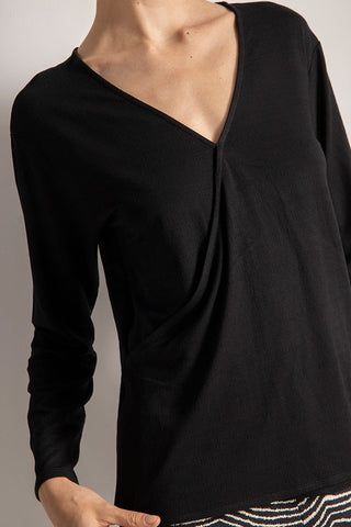 Camisa manga larga con escote en v, Color Negro