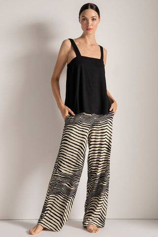 Camisa con escote recto, Color Negro
