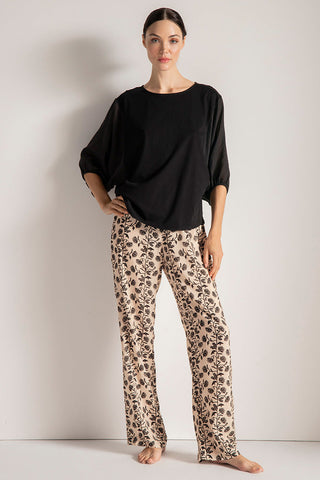 Pantalón bota recta. Color Estampado