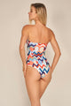 Entero strapless estampado geométrico