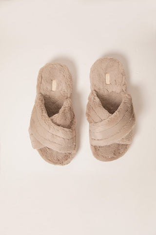 Pantuflas tipo sandalias con tiras entrecruzadas Color Piel