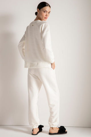 Pijama pantalón tipo jogger y Buzo cuello redondo