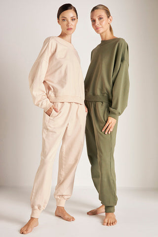 Set Pantalón y Buzo Color Verde