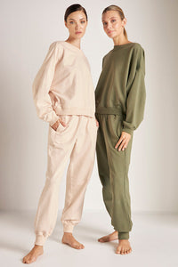 Set Pantalón y Buzo Color Verde